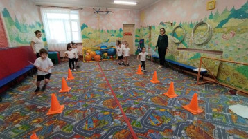 Веселые старты в средней группе "Солнышко" Веселые старты в средней группе "Солнышко".